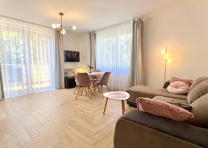 Apartamenty 45Qm Przy Plazy Beach